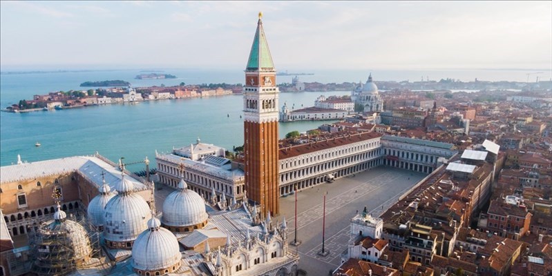 A Venezia ci sarà una tassa d’accesso per i turisti giornalieri