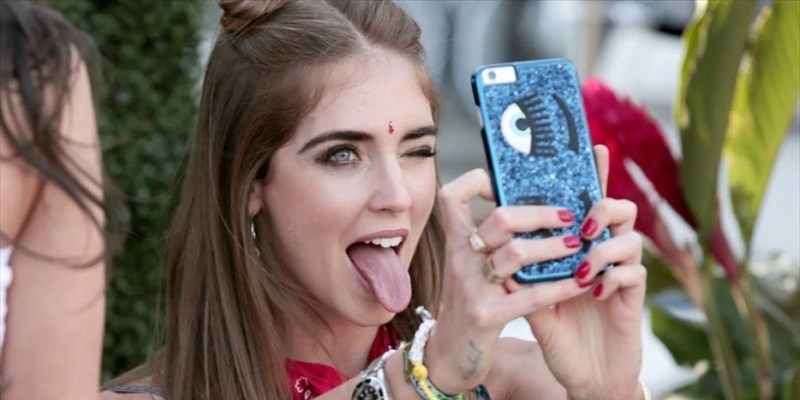 Influencer “per finta”