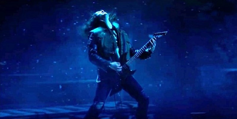 STRANGER THINGS E METALLICA