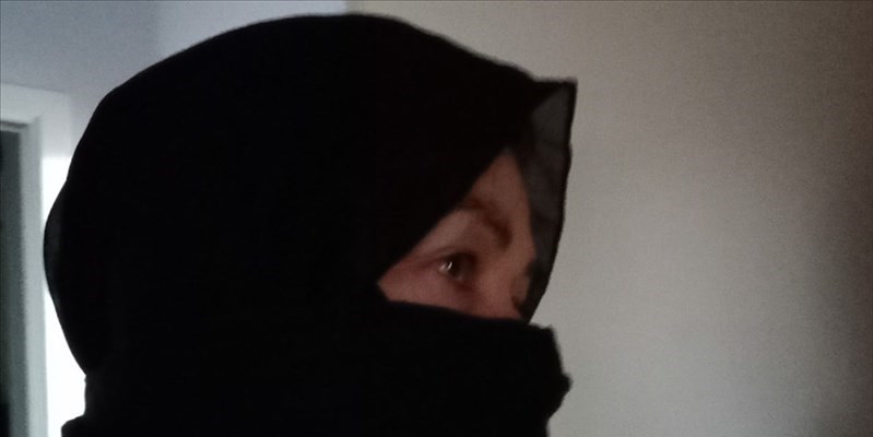 Donne iraniane si ribellano